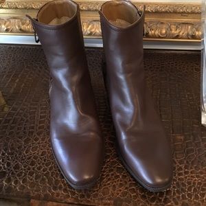 Ara new without tags brown ankle boots.